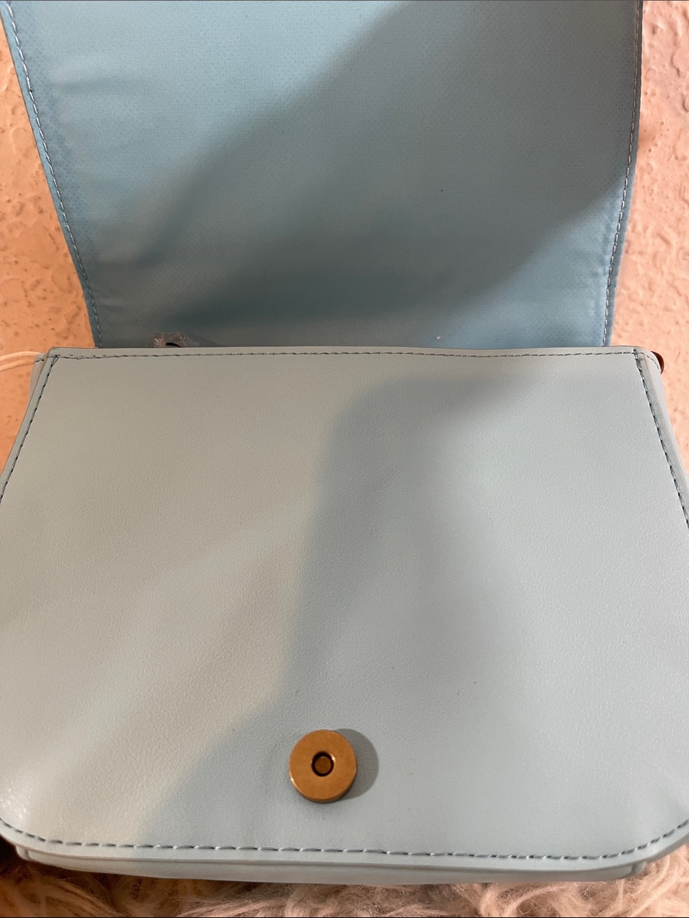 Loungefly Disney Pixar Up Carl & Ellie Picnic Crossbody Bag NEW - Picture 4 of 10
